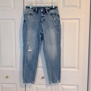 🌹🌹🌹 Time and Tru Mid Rise Blue Distressed Denim Jeans - Size 4